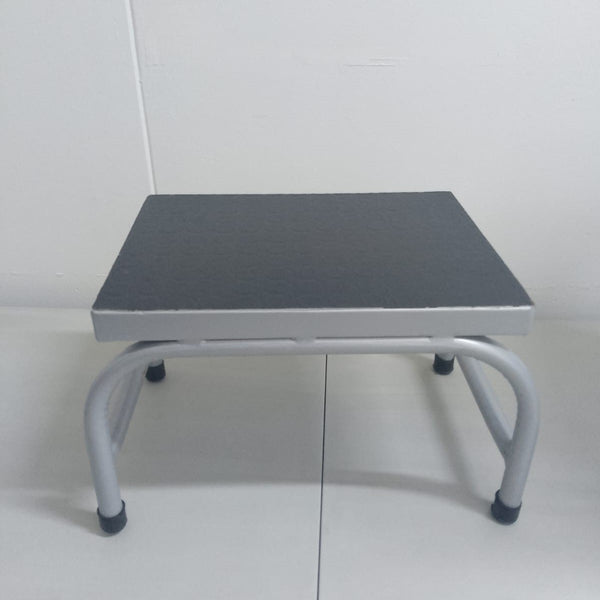 Single Stepper Stool