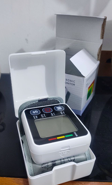 Wrist Type Electronic Machine